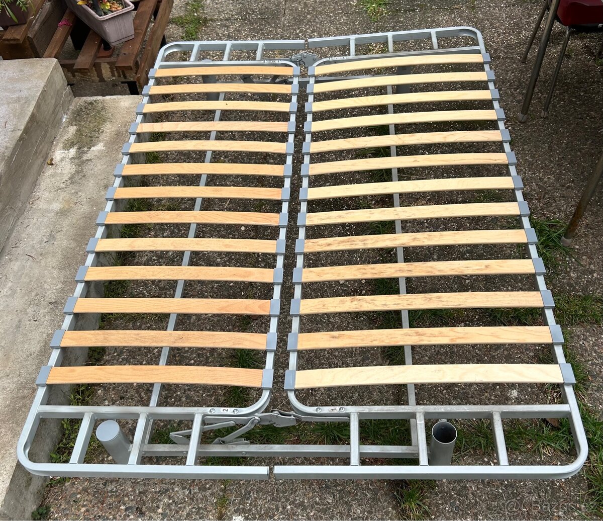 Rozkládací pohovka a matrace - 4