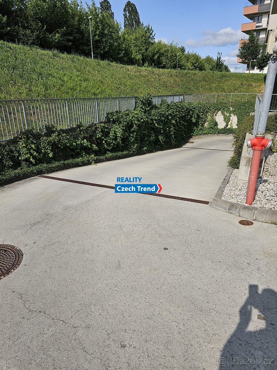 Prodej garážového stání 12 m², Holandská čtvrť, Olomouc - Ře - 4