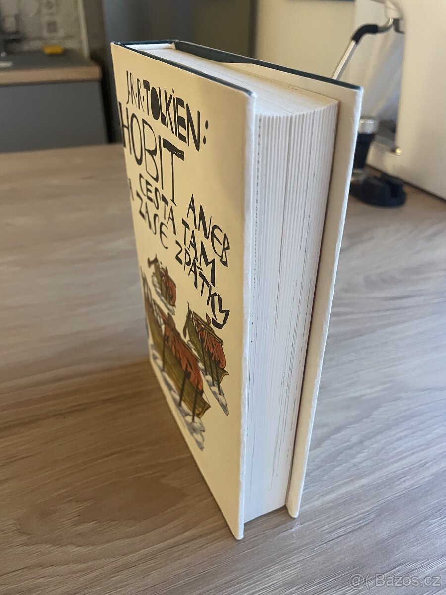 Hobit - 1. vydání 1979 - VÝBORNÝ STAV - 4
