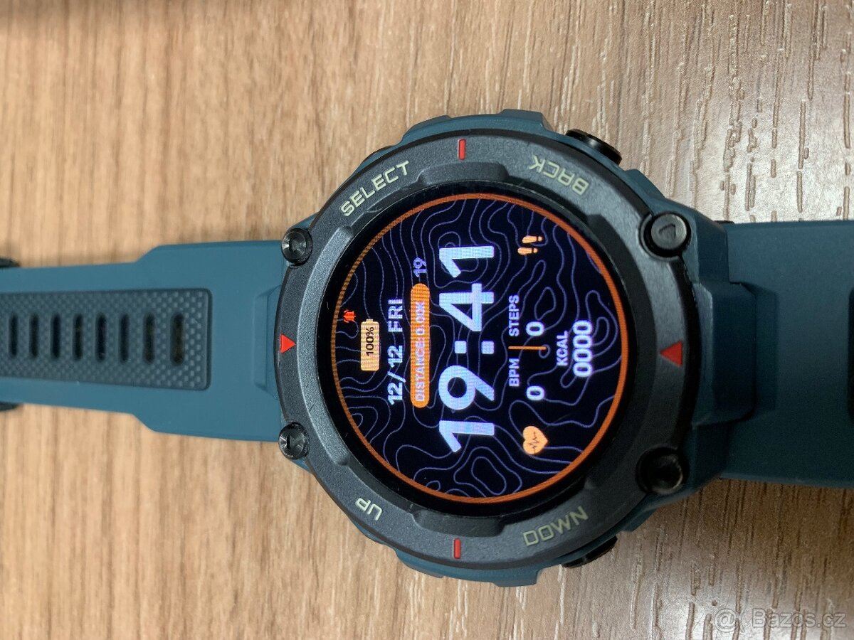 Prodám chytré hodinky Amazfit T-Rex PRO - 4