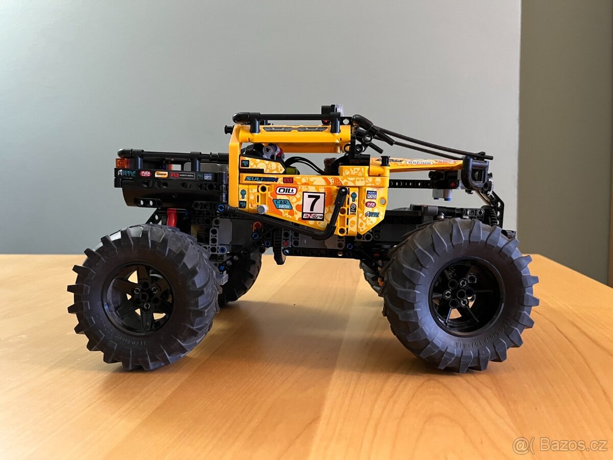 Prodám Lego Technic 42099 RC Extrémní teréňák - 4