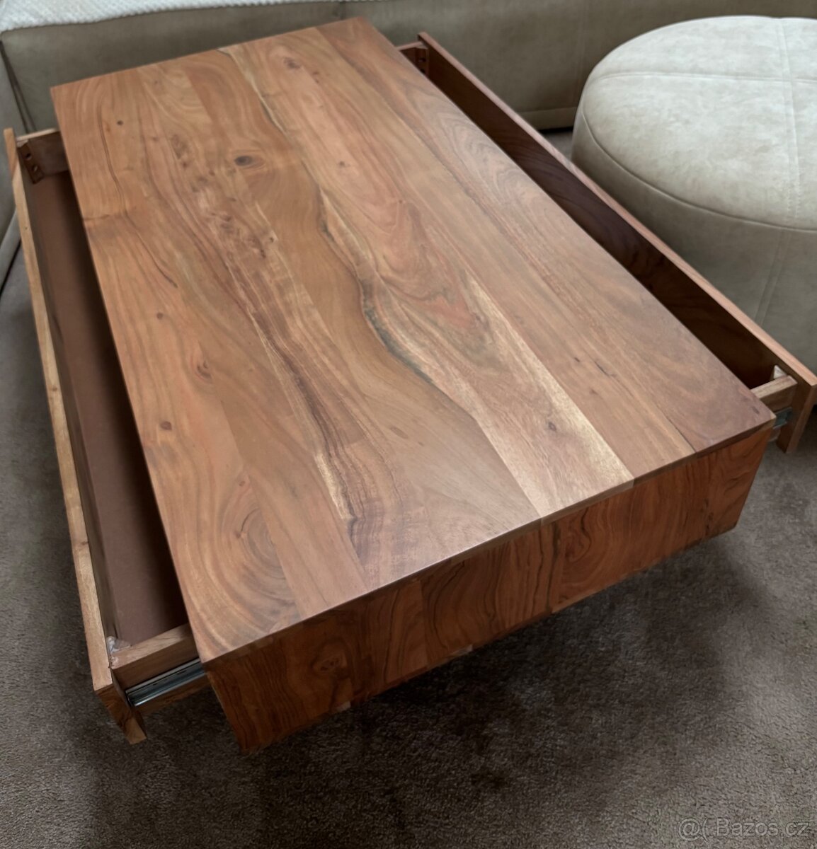 Konferenční stolek - 4