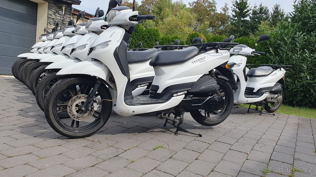 Peugeot Tweet 125 - 4