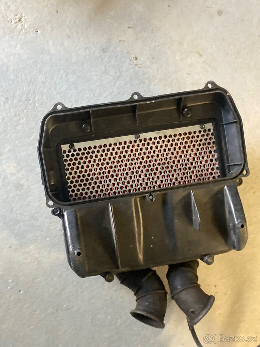 motor CBR 600 , svody, elektroinstalace - 4