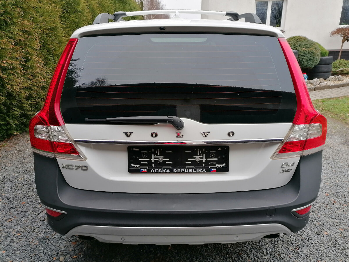 Volvo XC 70 2,4 D4 AWD - 4