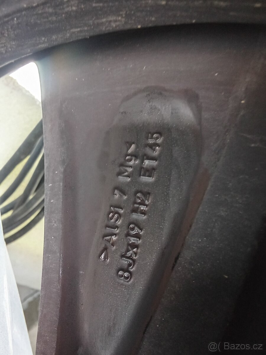 Alu kola Enyaq Regulus r19 - 4