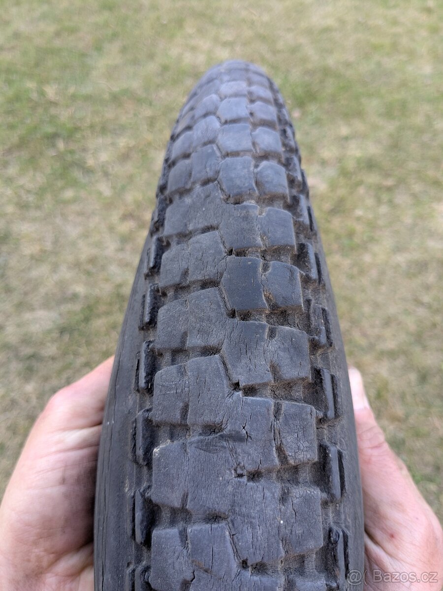 Původní pneu Baťa 2,50-19 - 4