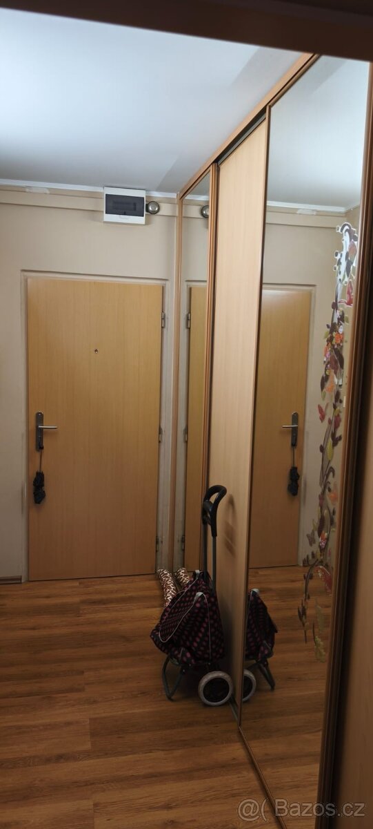 Byt 2kk z balkónem v OV - 4