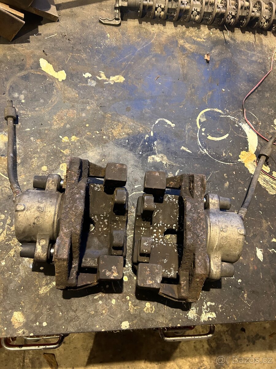 Přední třmeny - bmw e39 530d - 4