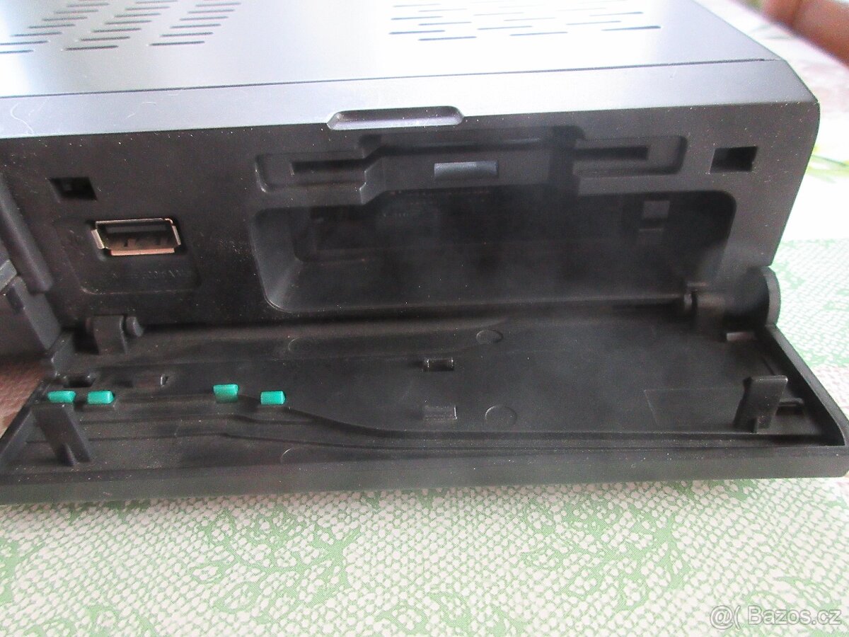 Satelitní přijímač hdbox FS-9105+HD PVR. - 4