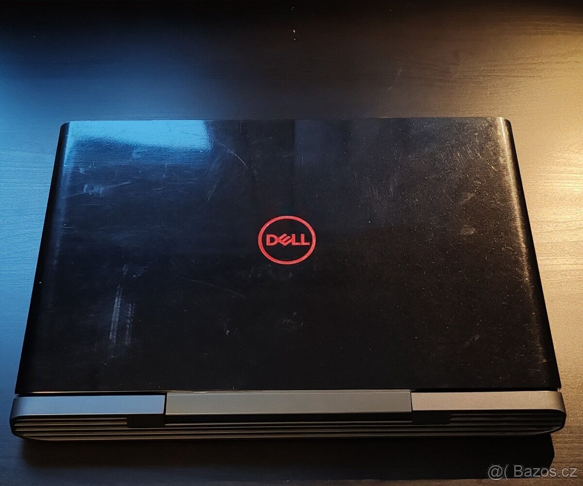 Dell inspiron 15 7577 - 4