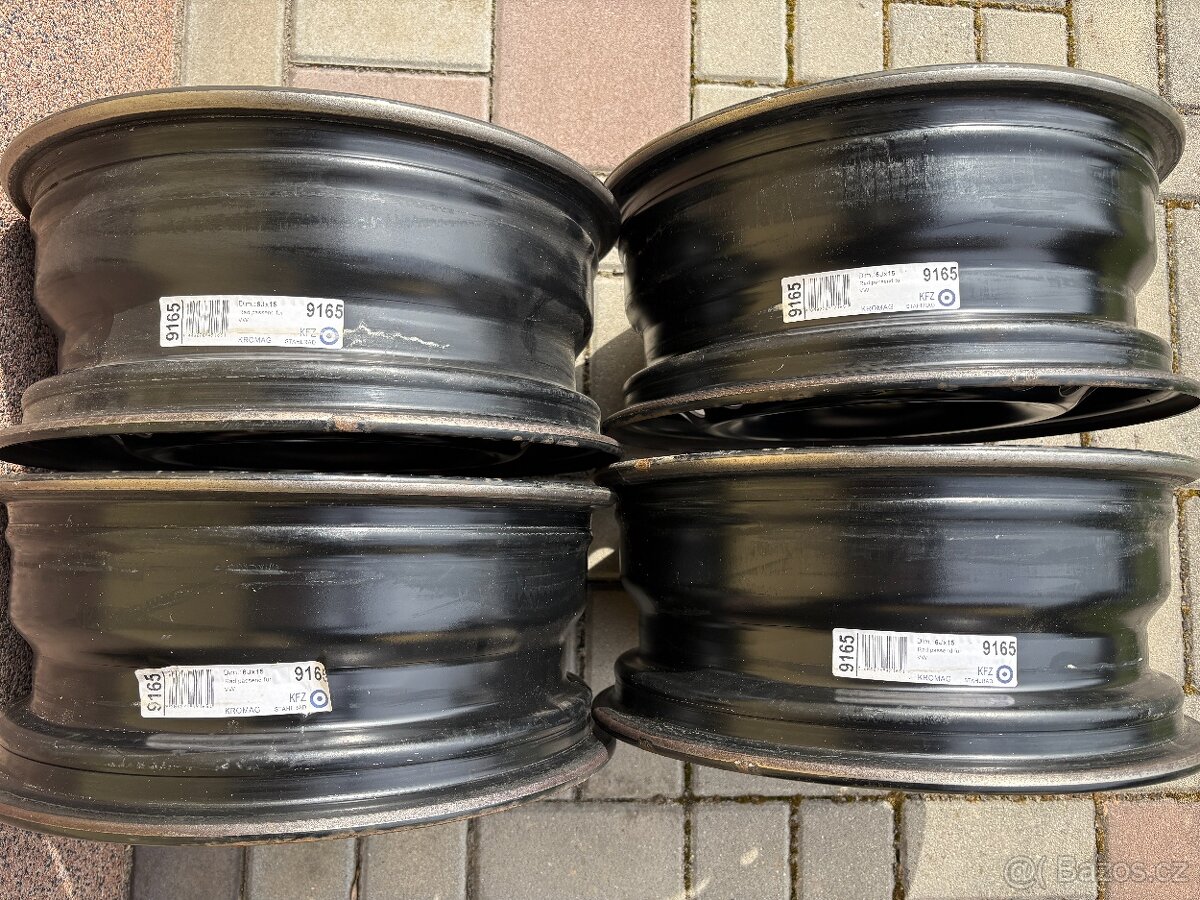 Kompletní sada plechových disků 15'' Octavia II - 4