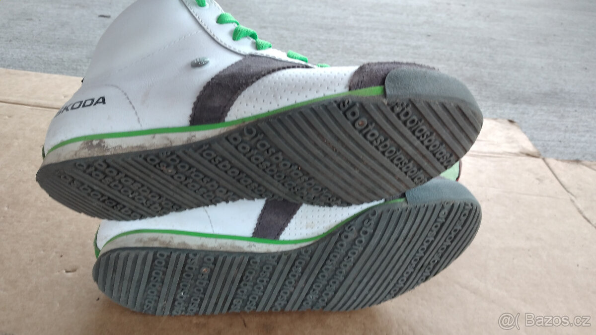 Boty Škoda 37......Botas - 4