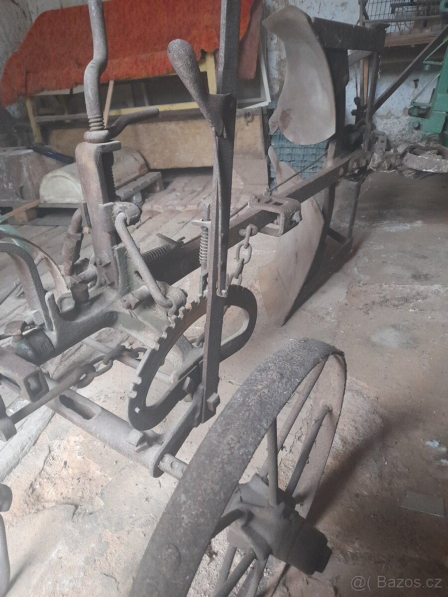 Koňský pluh-obracák. - 4