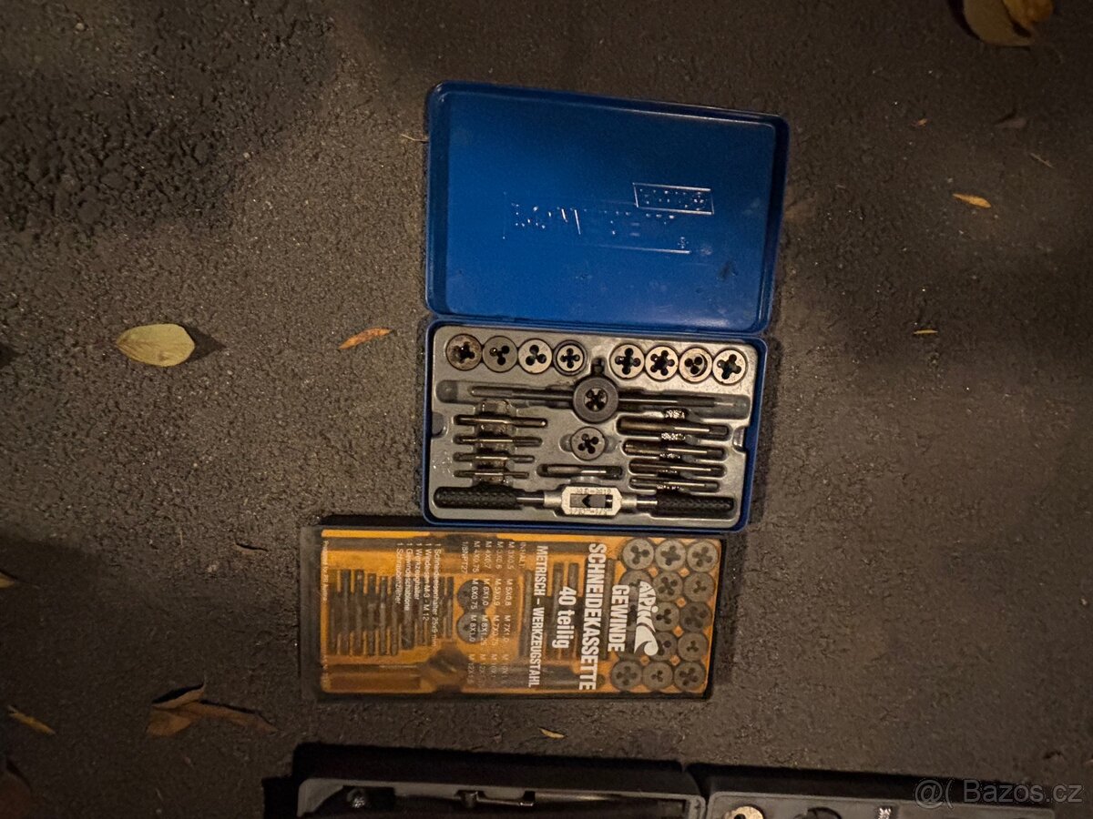 Sada závitníků a závitových oček - 4