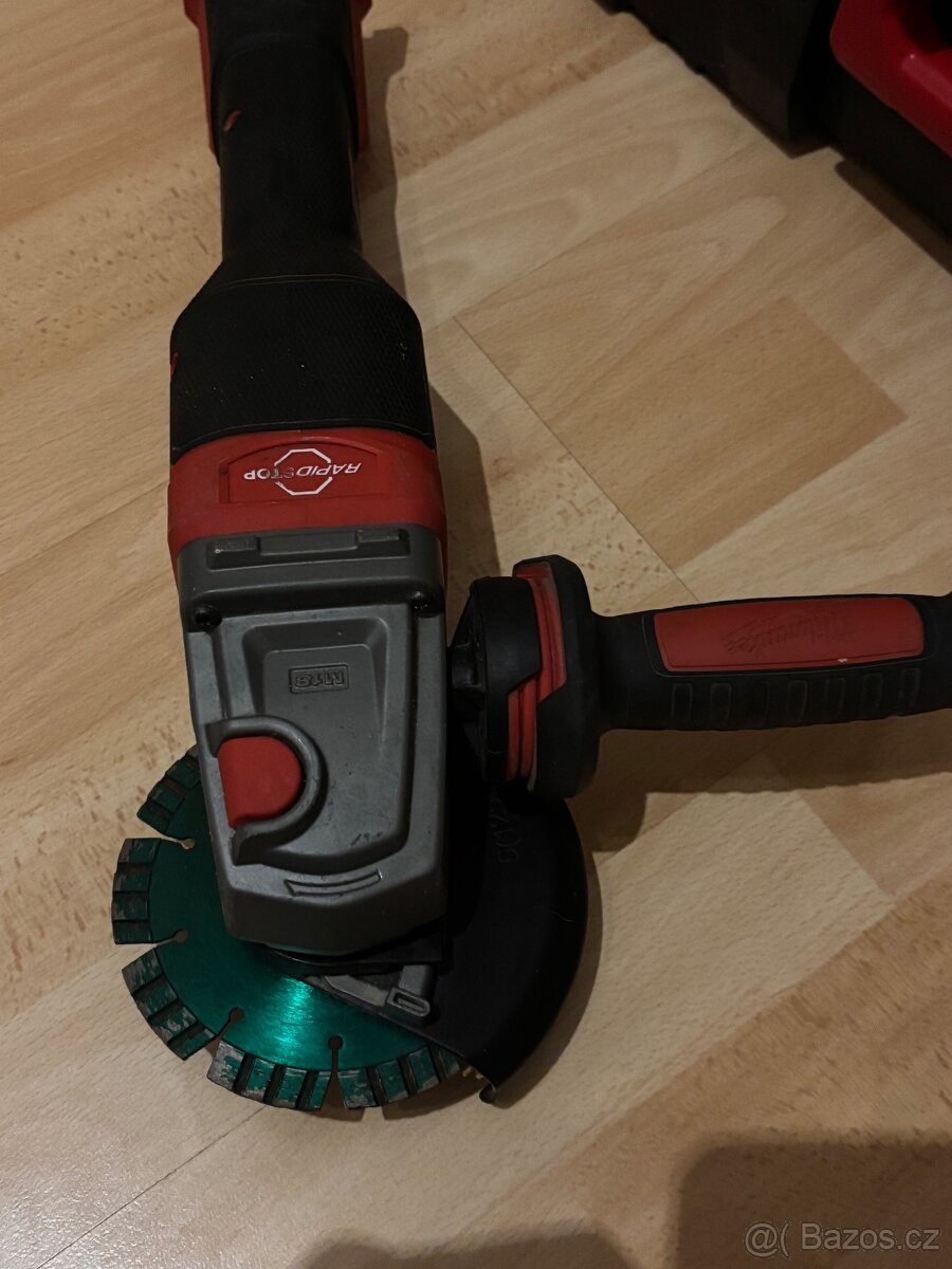 Milwaukee M18 FHSAG125XPDB Uhlová bruska 125mm - 4