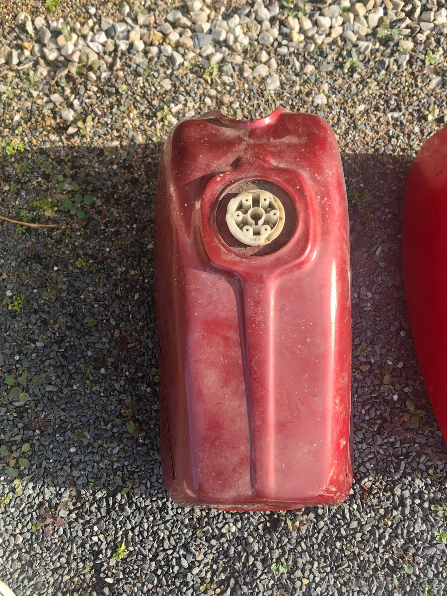 Jawa 350/ 634 638 nádrže - 4