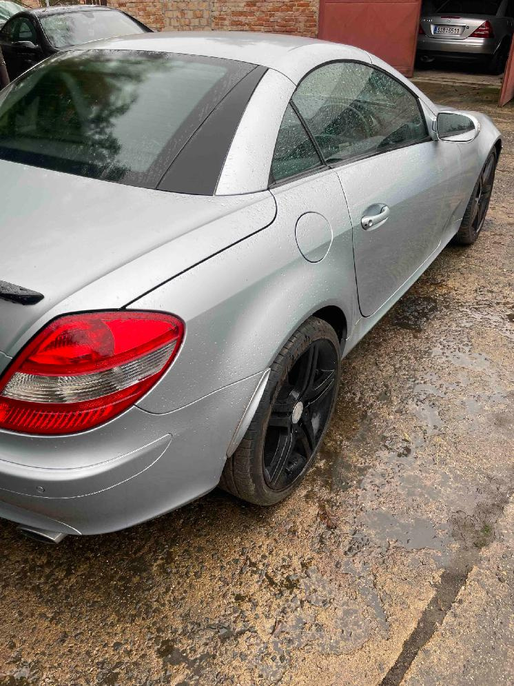 MERCEDES BENZ SLK r171 350 V6 na náhradní díly - 4