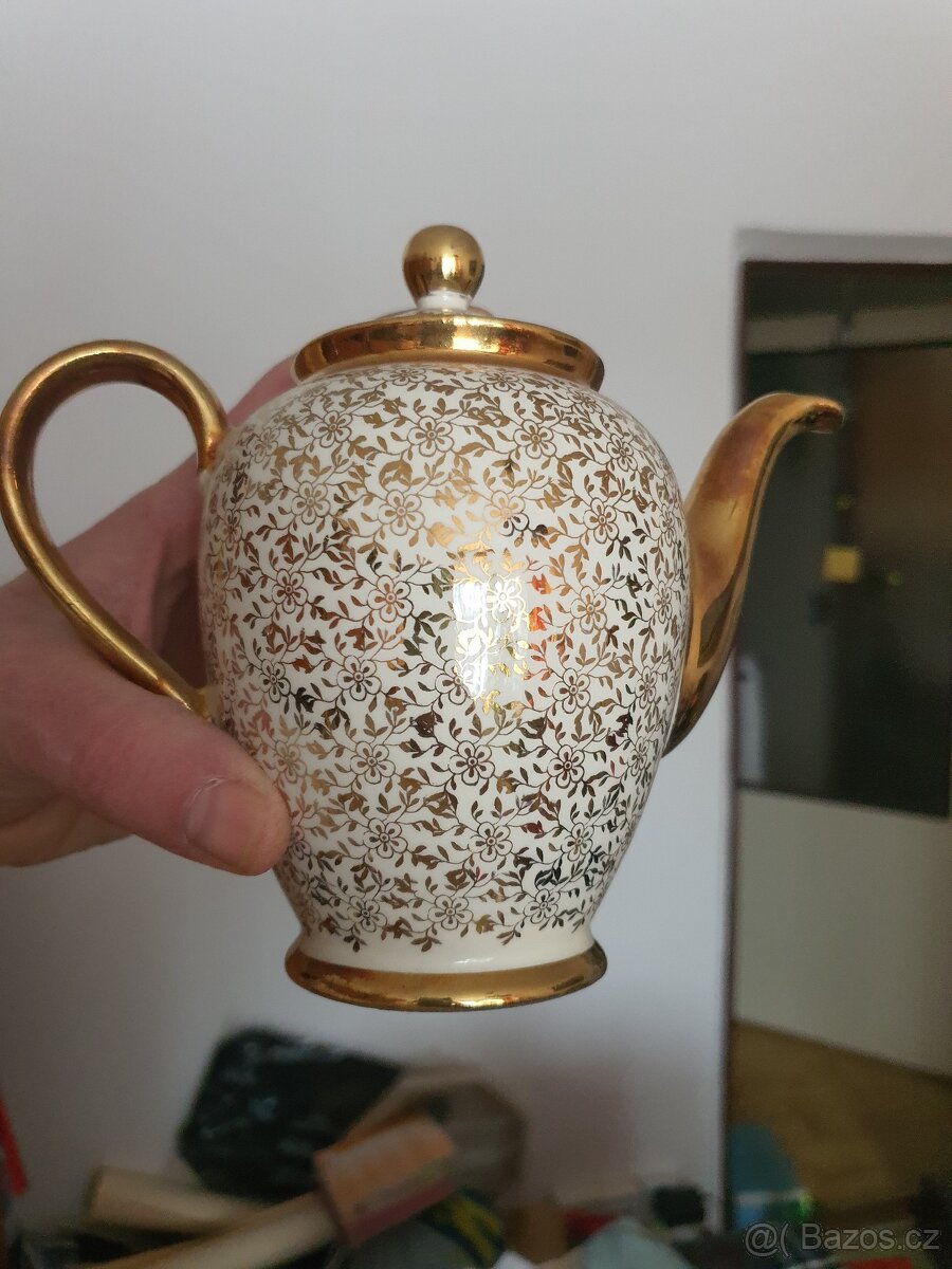 Starožitné sklo a porcelánu - 4