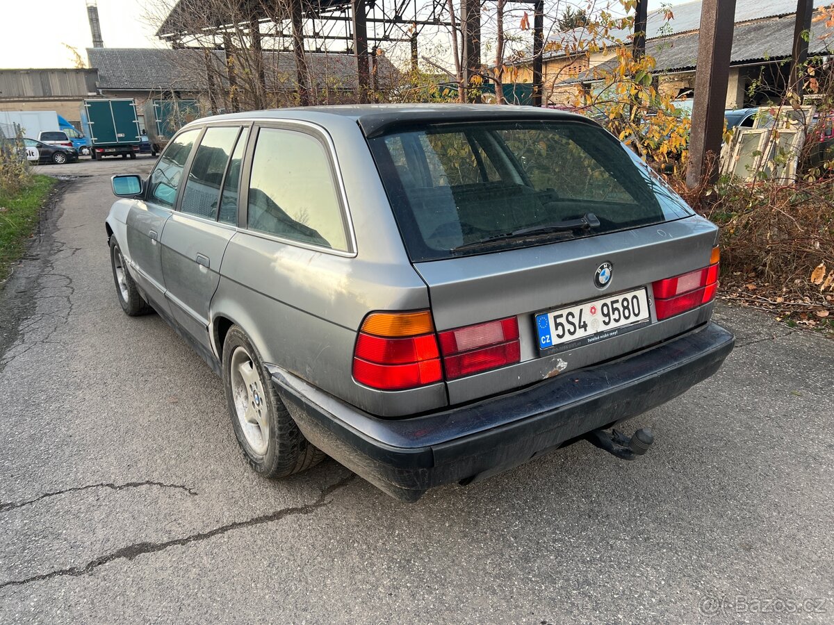 BMW E34 525TDS manuál - 4