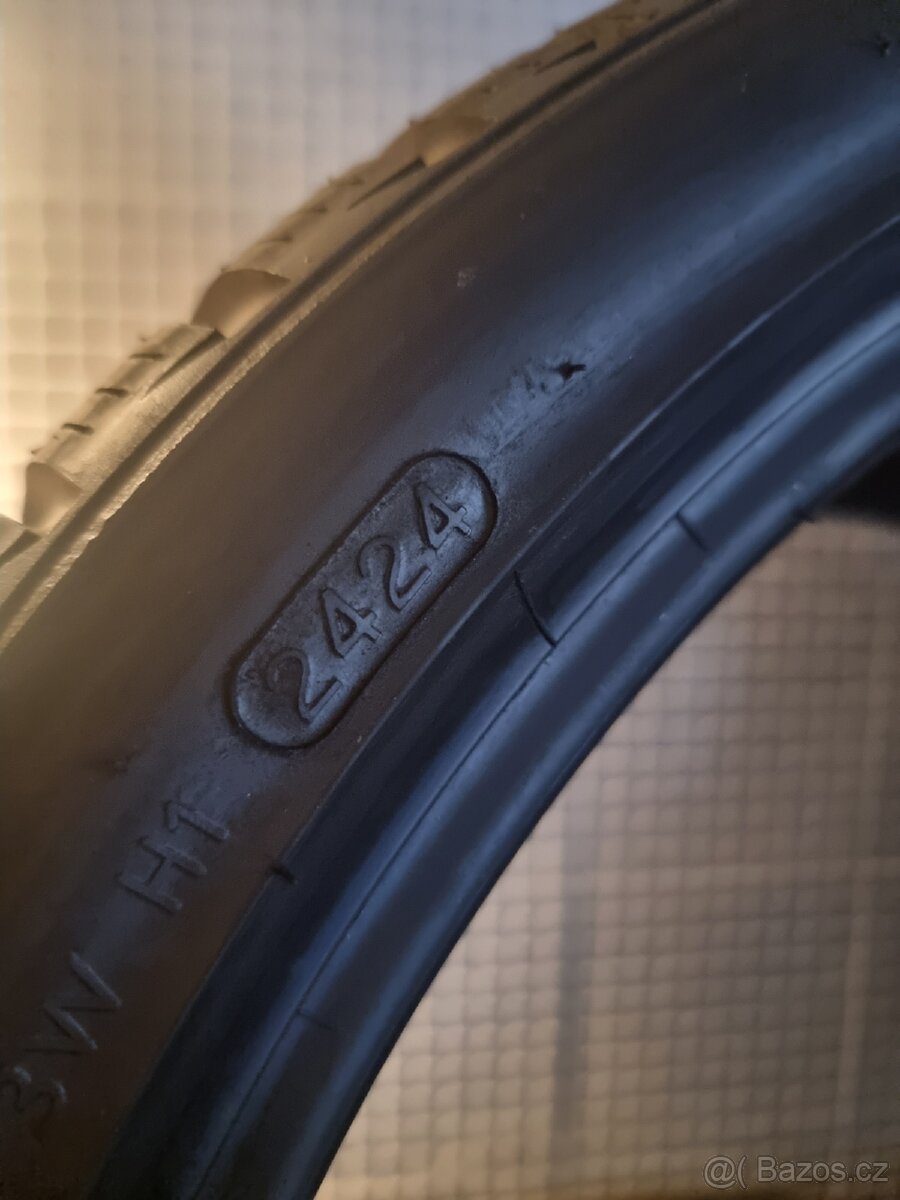 Hankook 295/30r20 - 4