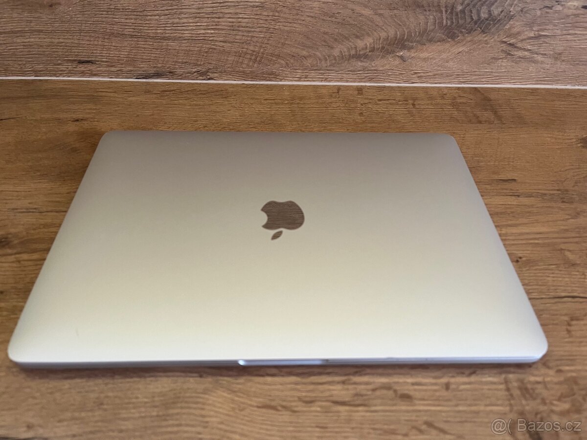 MacBooky Pro a Air 2015-2019 - 4