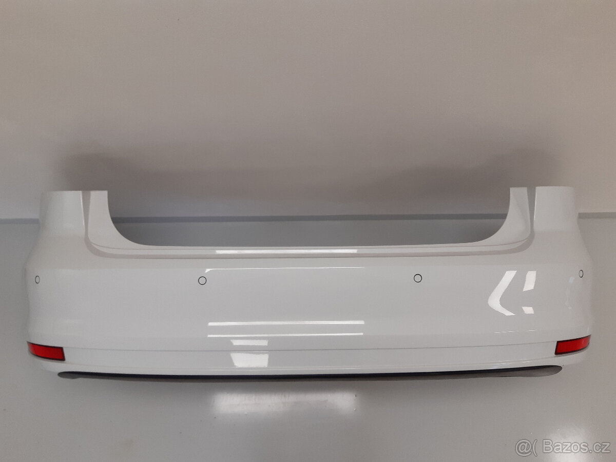 Zadní nárazník 5C6807421 VW Jetta VI, bílý - 4