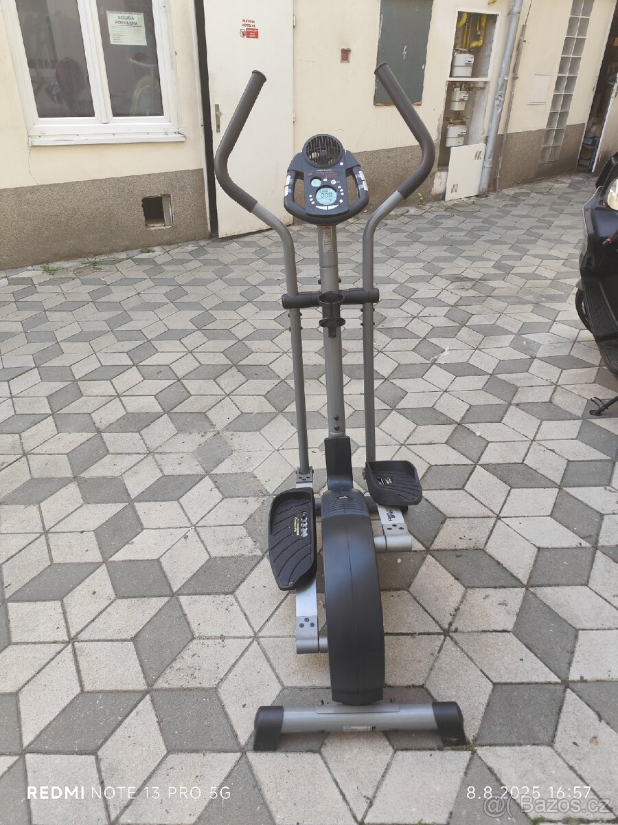 Elipticky trenažér - Orbitrek - 4