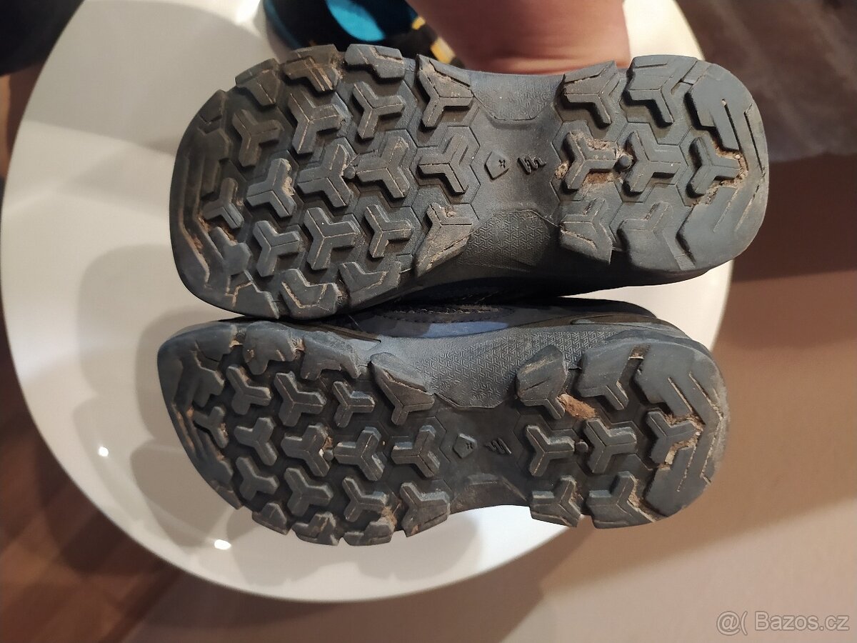 Sandále Keen 27/28 a trekové boty 27 obojí jako nové - 4