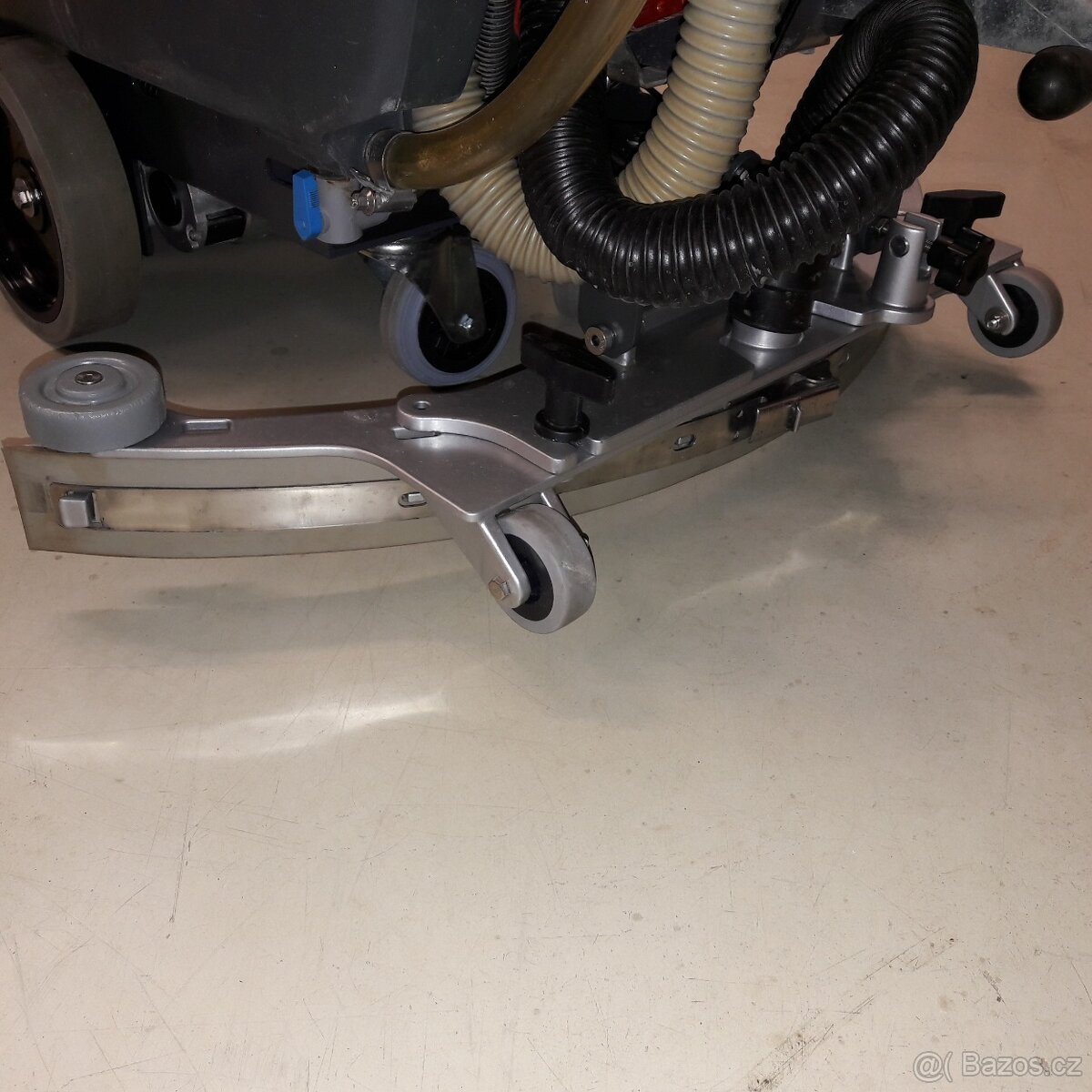 Podlahový mycí stroj Nilfisk BA 531 s vlast.pojezdem - 4