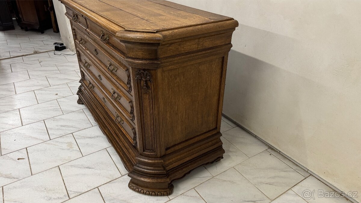 Starožitná masivní komoda - 4