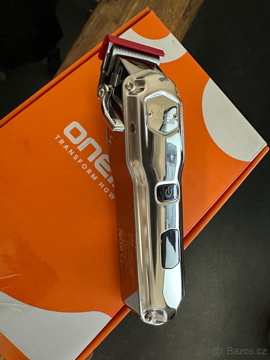 Bezdrátový holící strojek Oneisall - 4