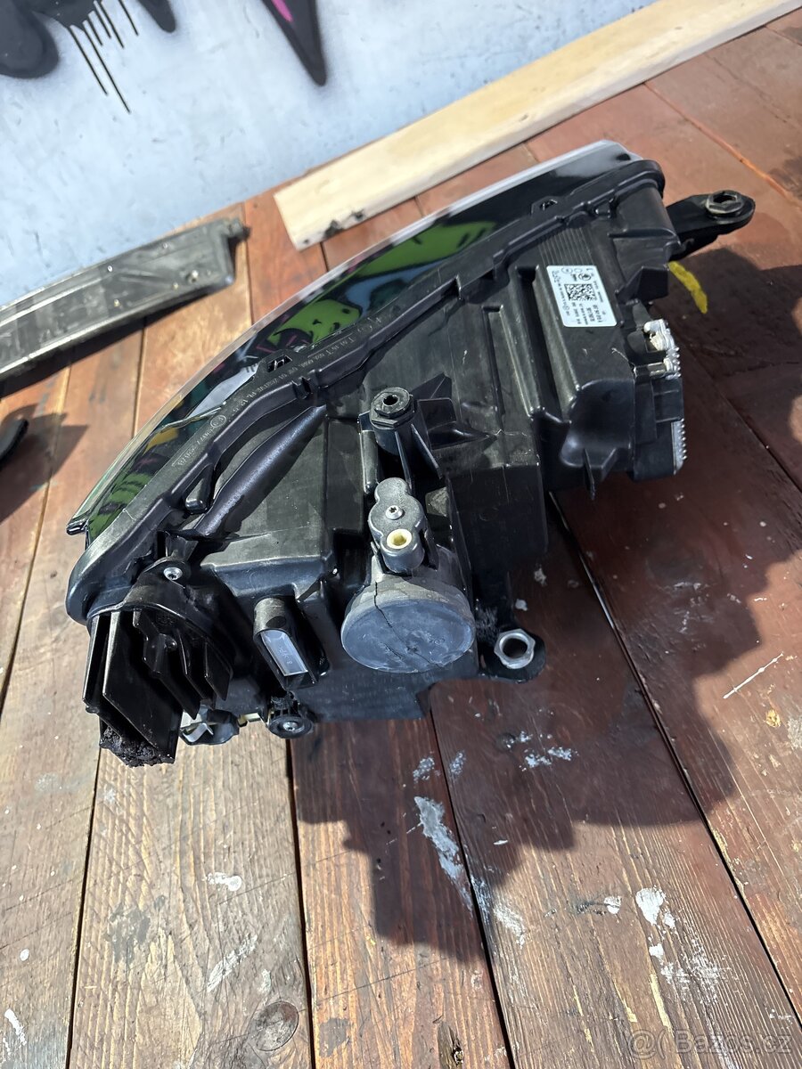 Levé světlo Škoda Scala - 4