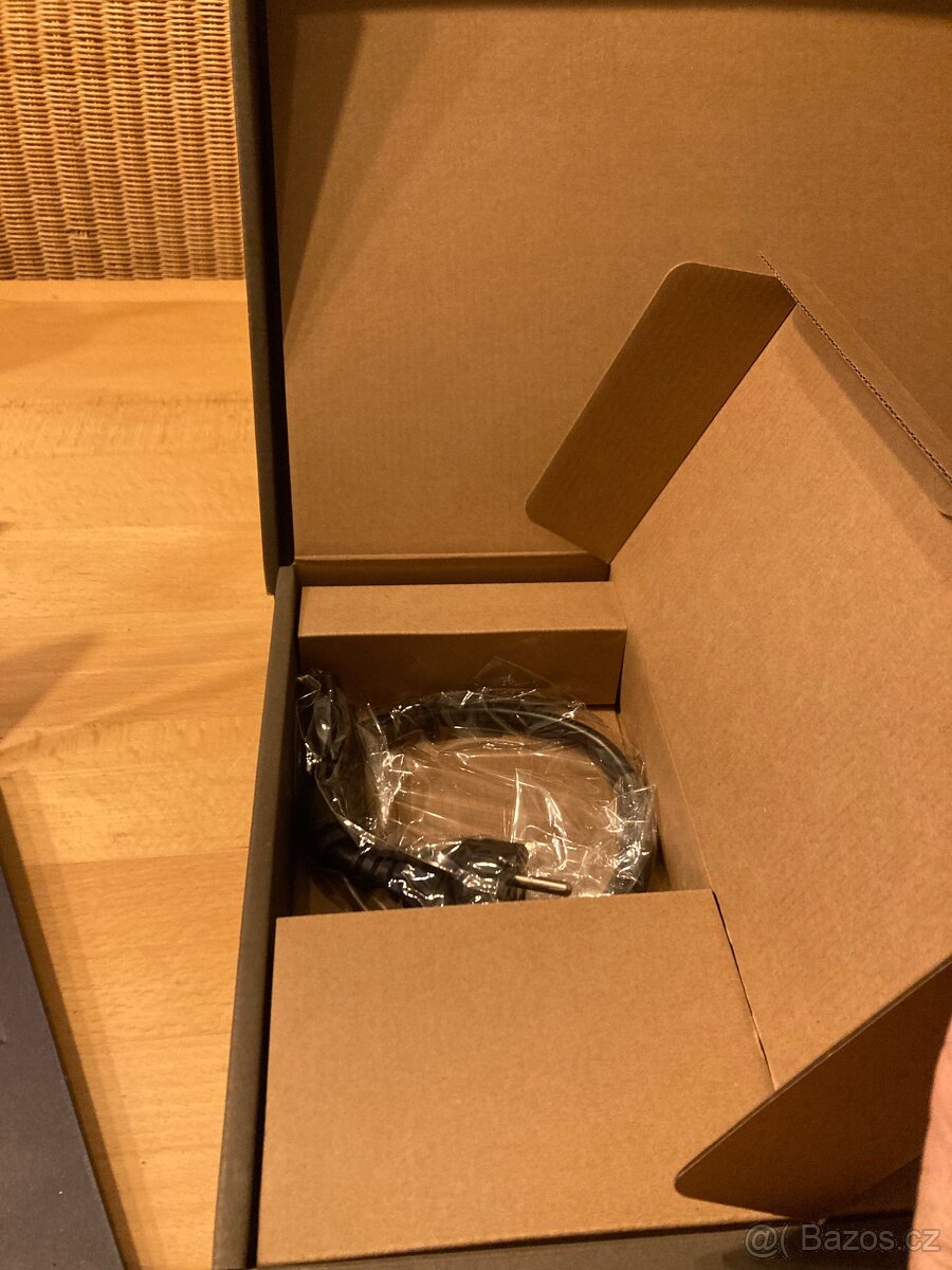 Dokovací stanice - 4