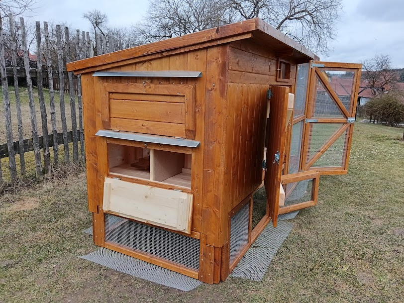 Kurník pro 6-8 slepic - 4