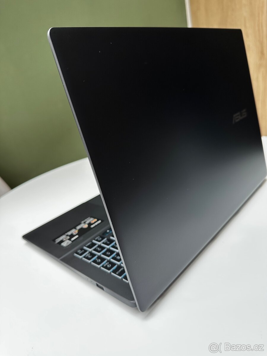 ASUS Vivobook 16 RTX 4050 Herní notebook, 144H - 4