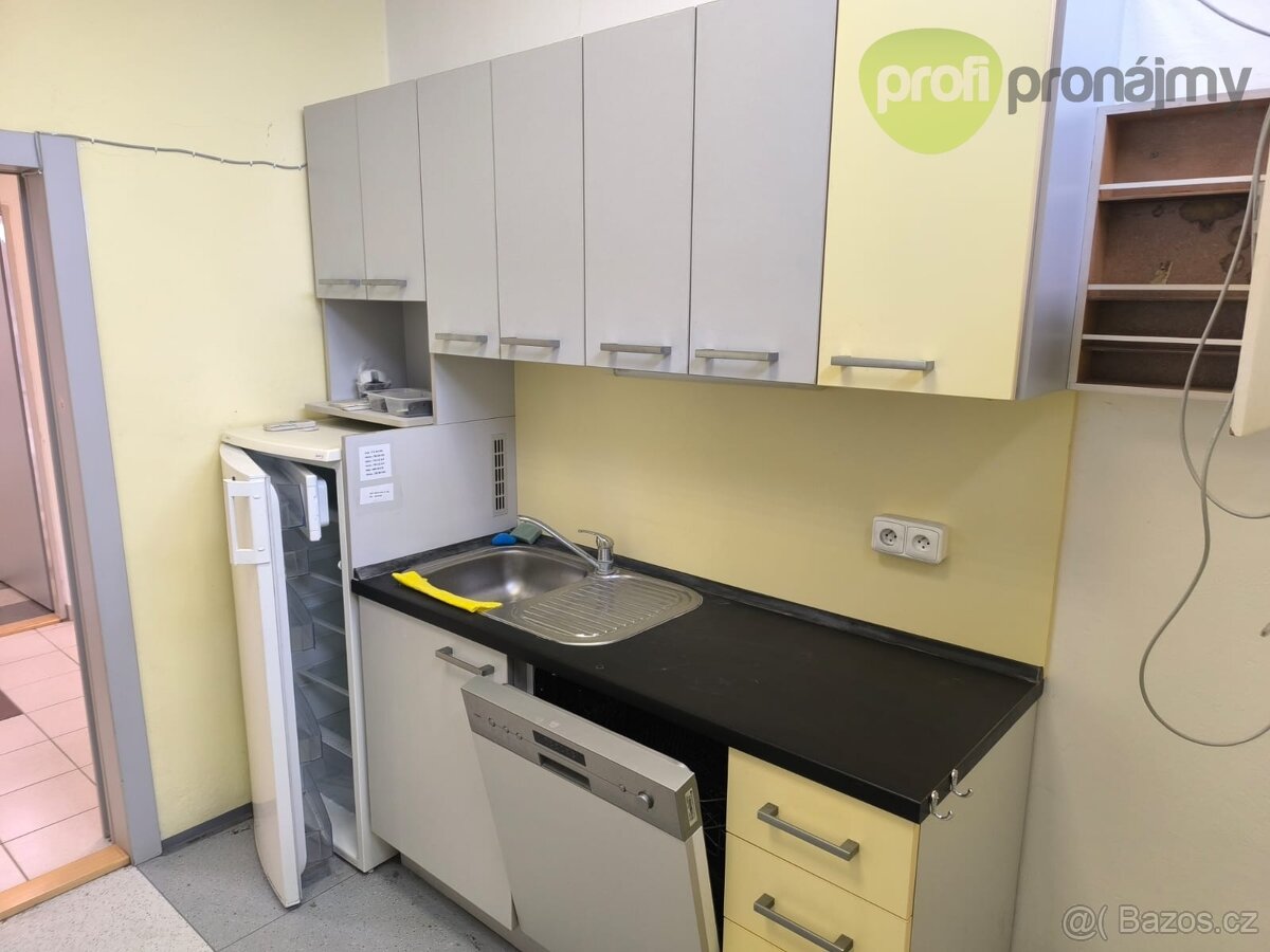 Pronájem obchodního prostoru 288 m² ve 2. NP - 4