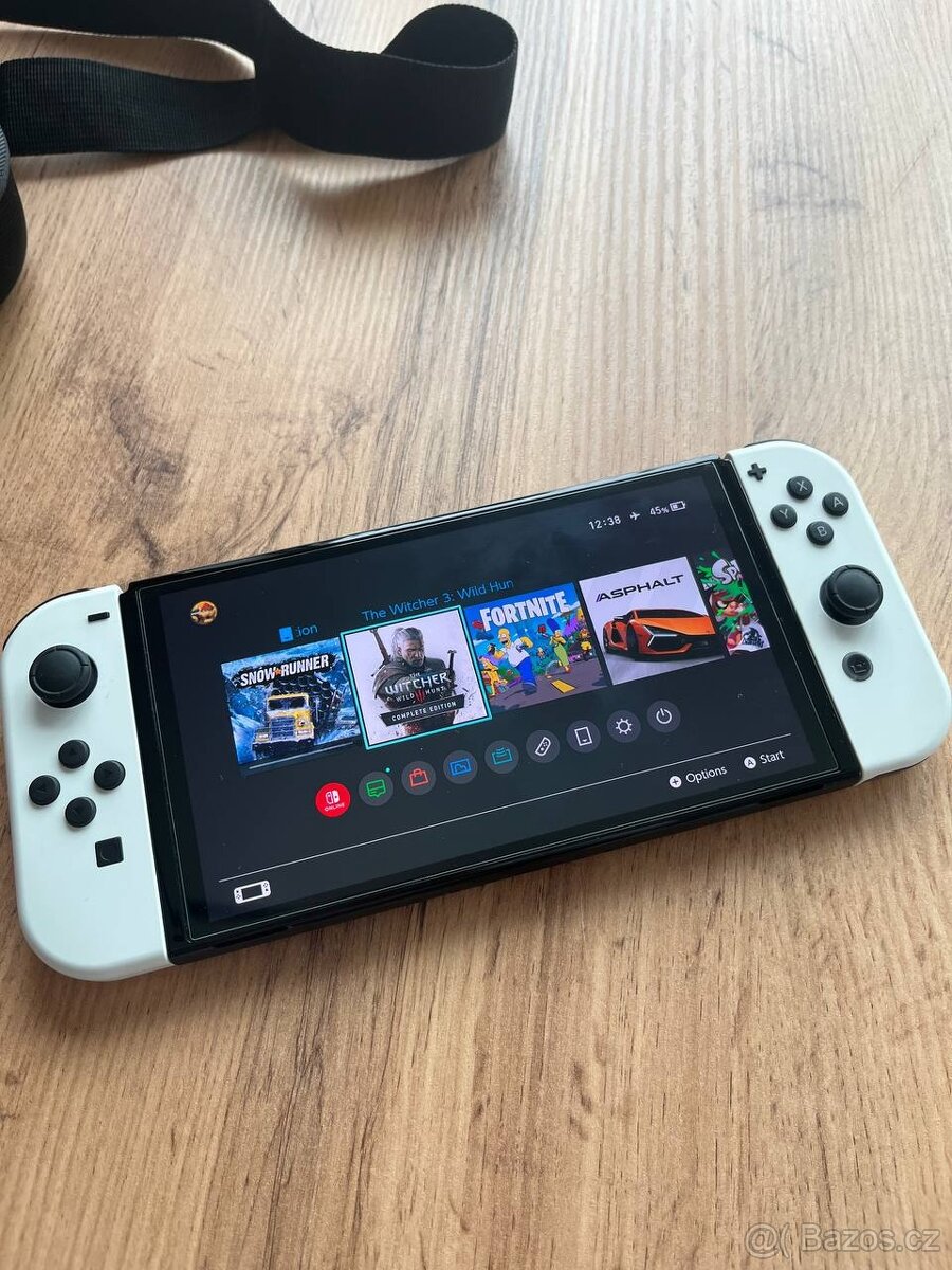 Nintendo Switch OLED, Hry, 2 ovladače, Dock, obal - 4