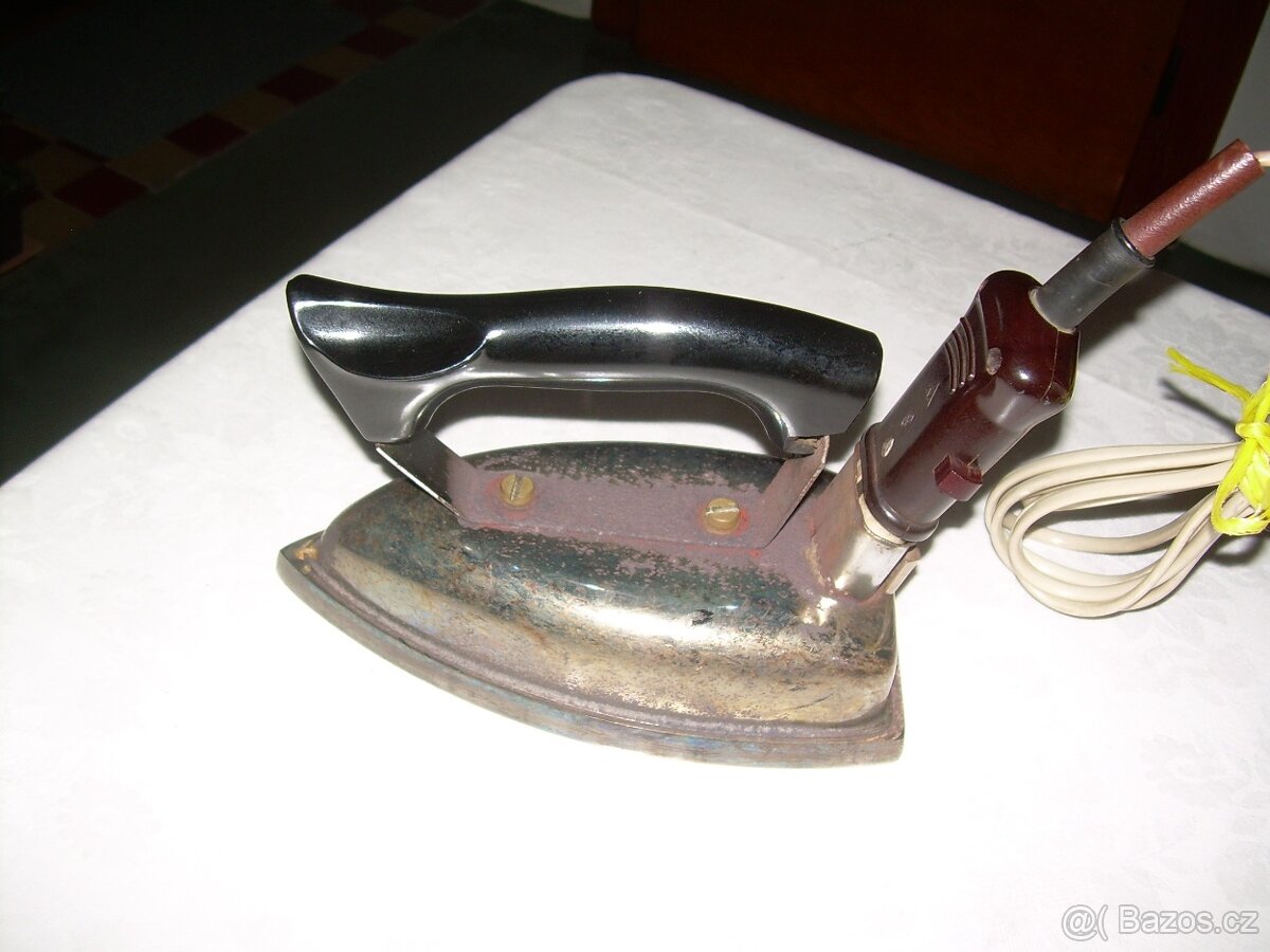 RETRO televize ,žehlička, lustr, radiomagnetofon, stereo - 4