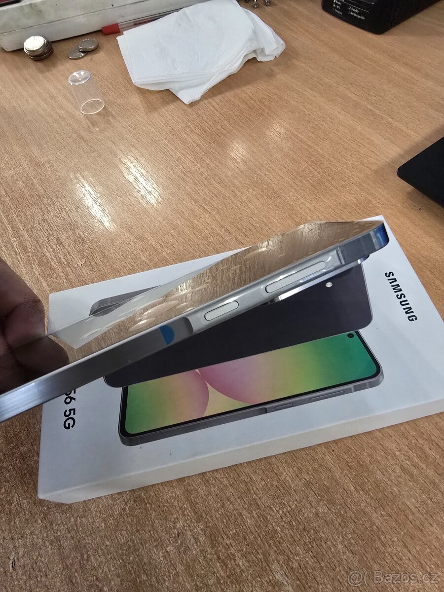 Samsung Galaxy A56 5G 256GB Černá barva - 4