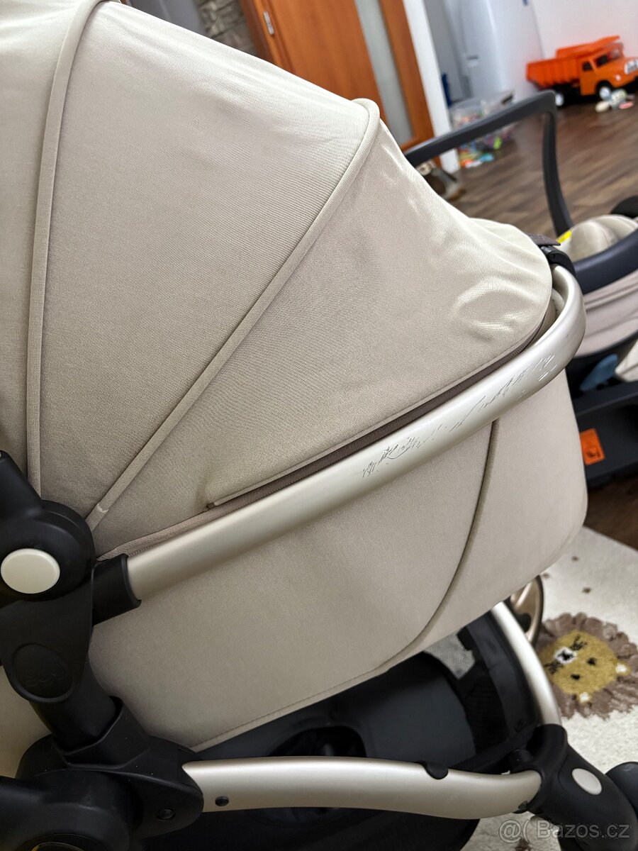 Kočárek egg 2, 9v1 - 4