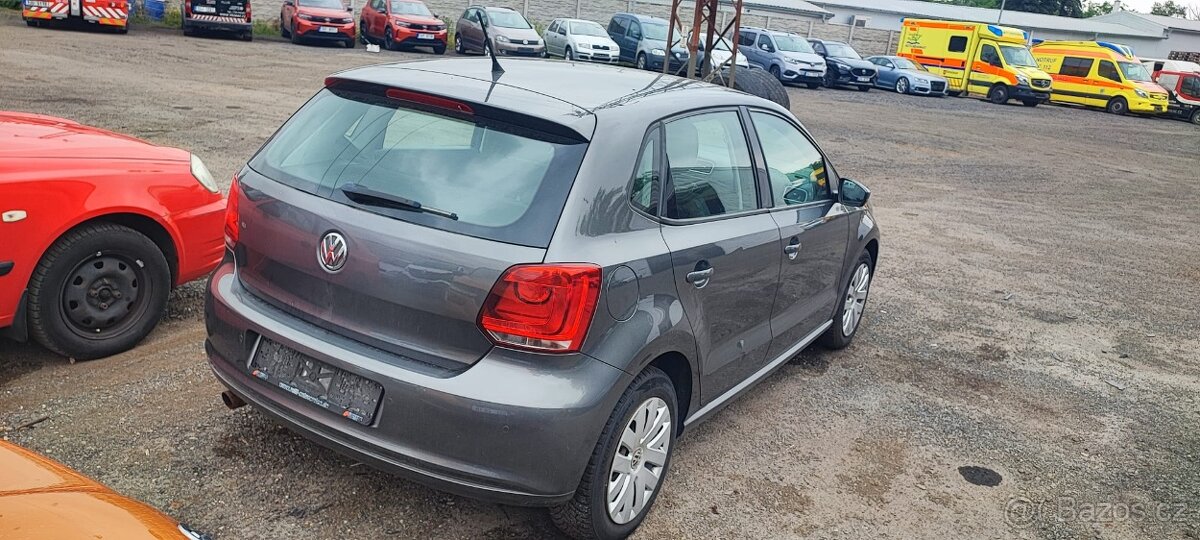 Volkswagen Polo 1.4 - 4