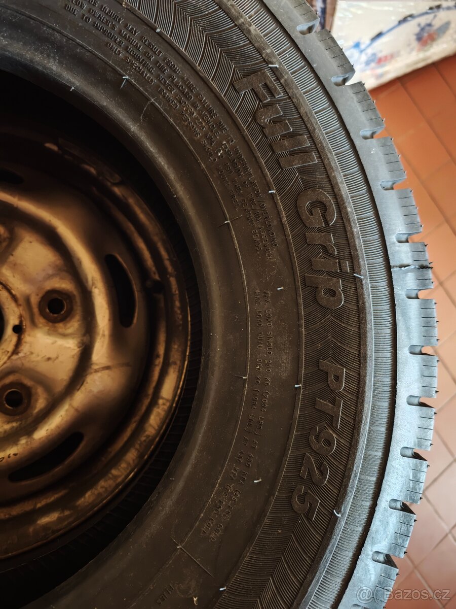Nové pneu 195 R14C - 1 KUS - 4
