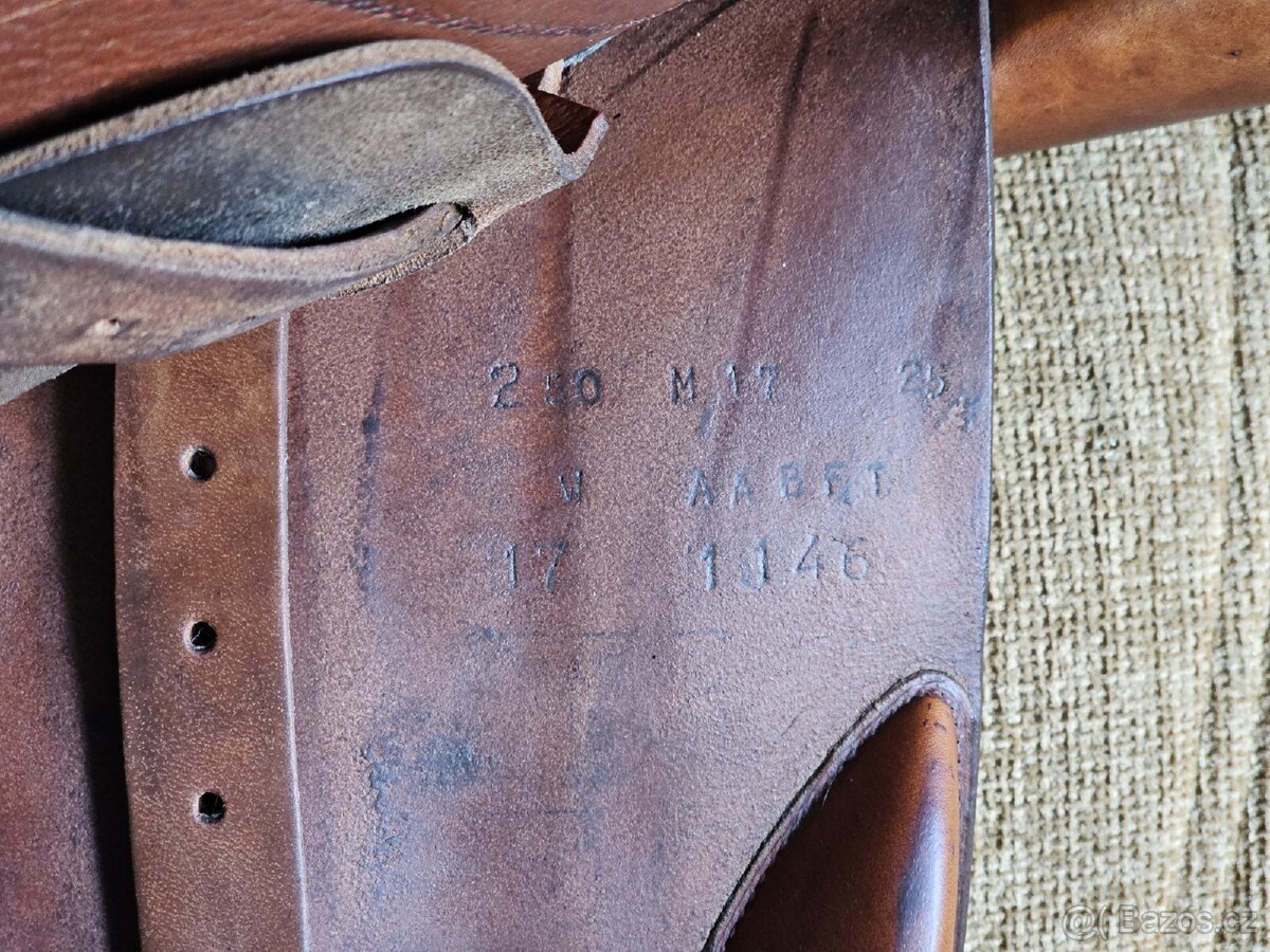 Luxusní skokové sedlo BUTET Saumur - 17", TOP stav - 4