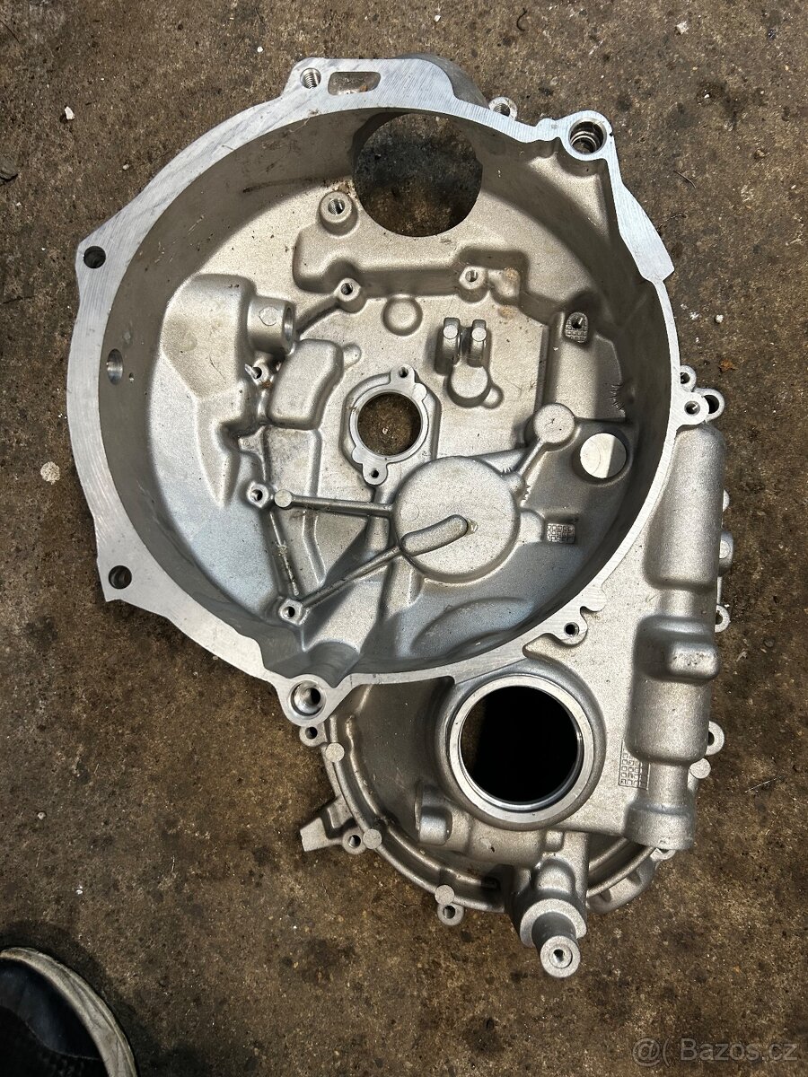 Převodovka Škoda 002301107J - 4