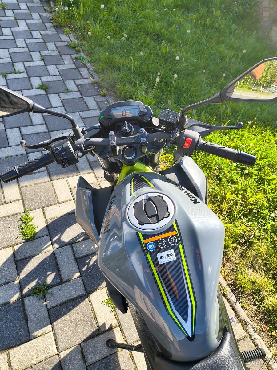 Kawasaki Z 125 - 4