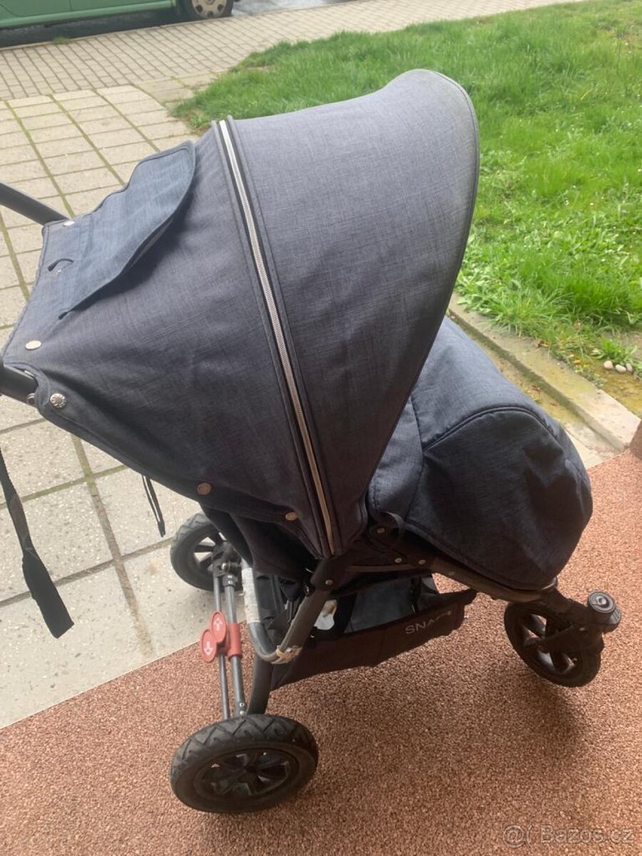 LEHKÝ SPORTOVNÍ KOČÁREK VALCO SNAP 4 - 4