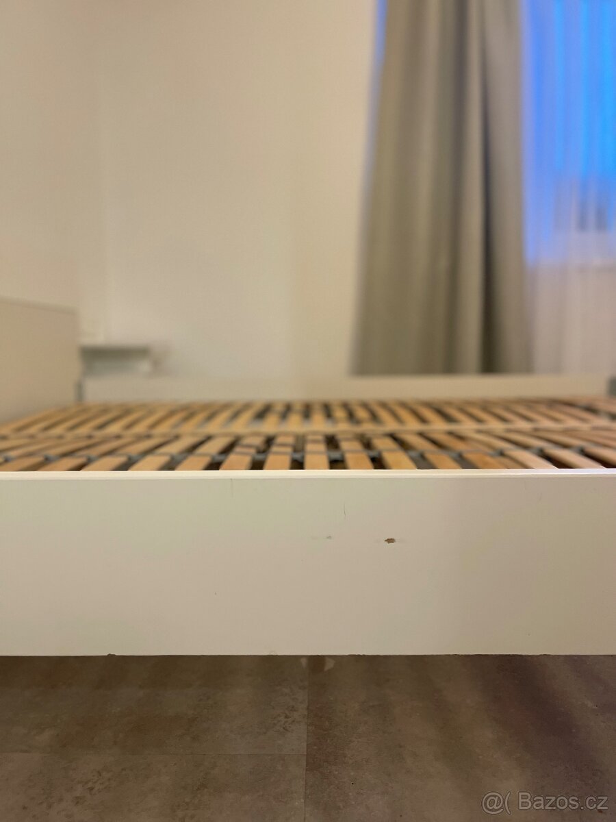 Bíla manželská postel 180/200 cm - 4