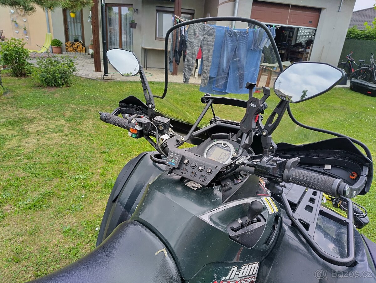 Čtyřkolka CanAm Outlander 800 Max