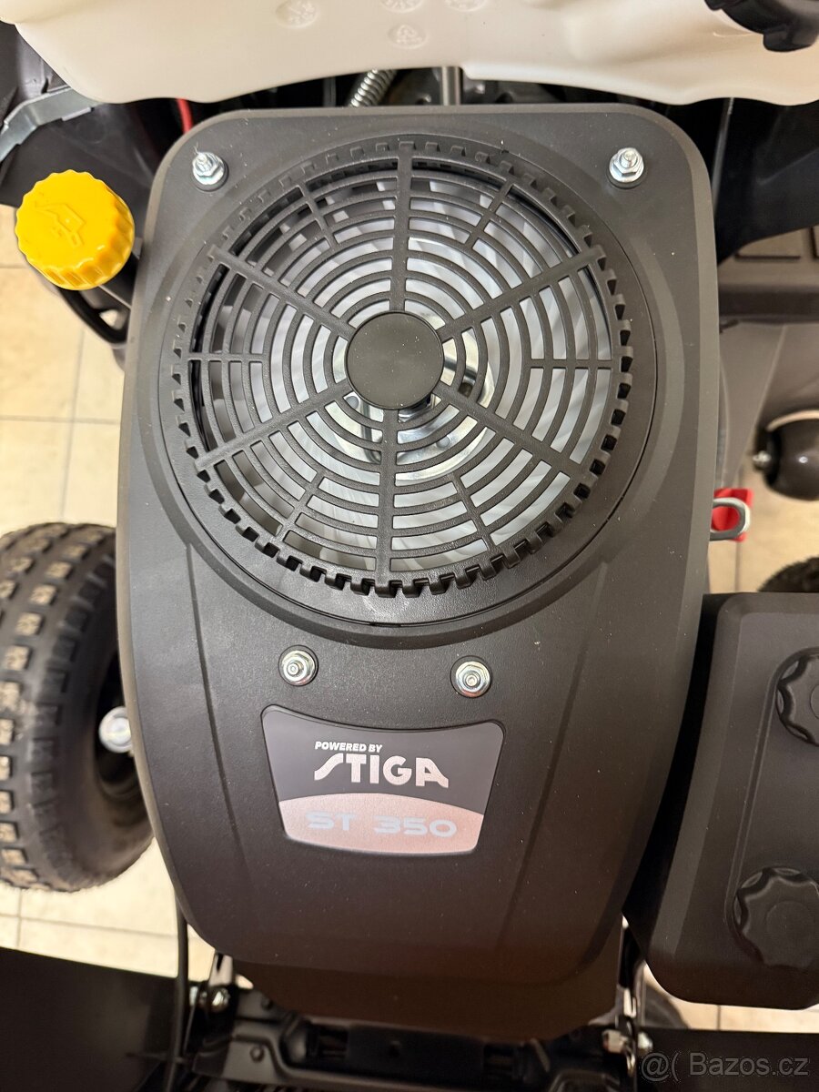 AKCE Travní traktor Stiga Estate 384 M - 4